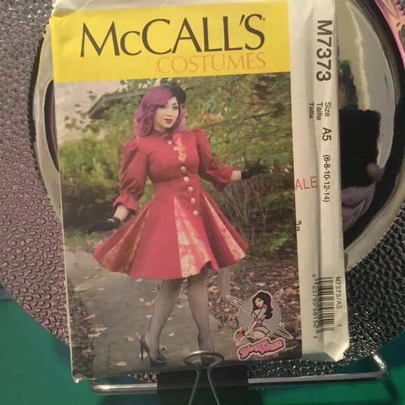 McCall’s costume M7373- 6-8-10-12-14-uncut- designed by Yaya Han-Halloween! - Picture 1 of 5